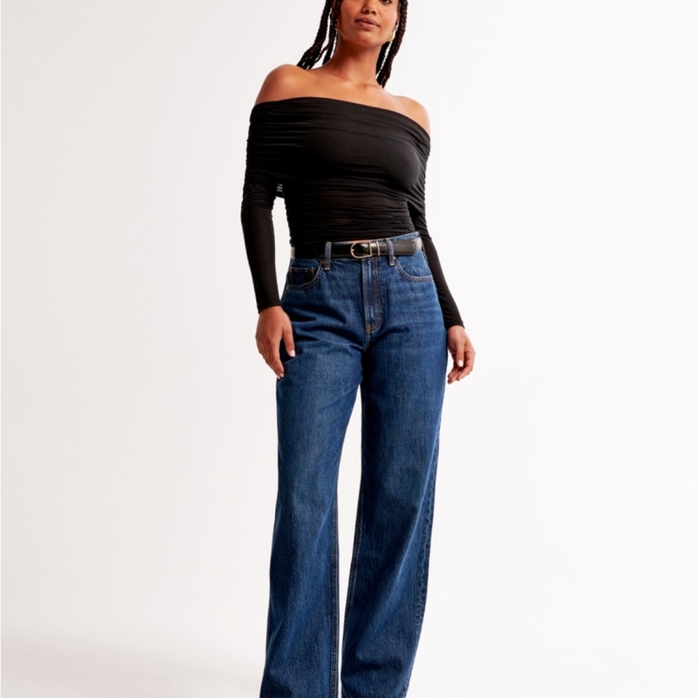 Abercrombie Curve Love High Rise Loose Jean